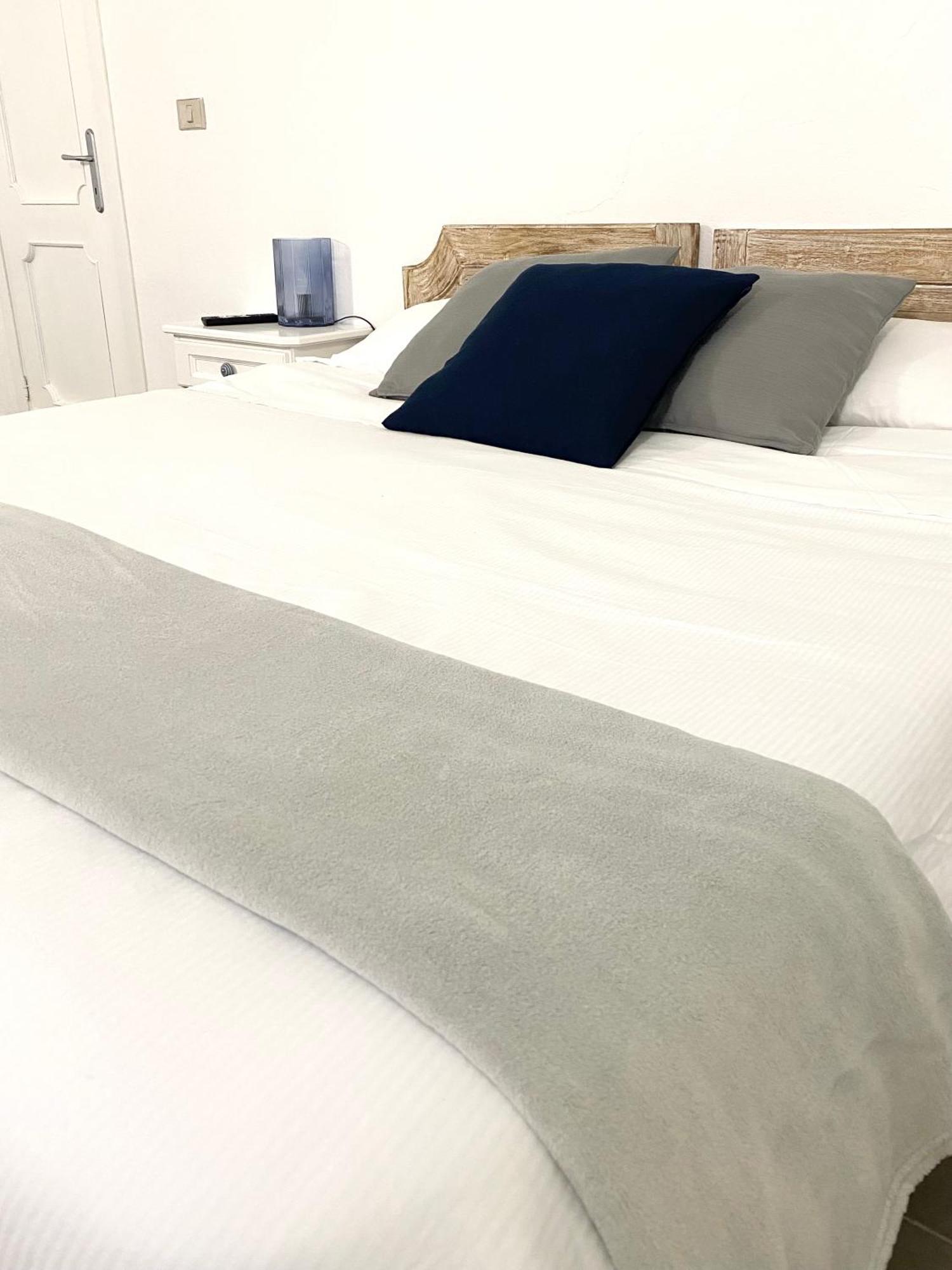 Cala Reale Rooms Marinella マリネッラ エクステリア 写真