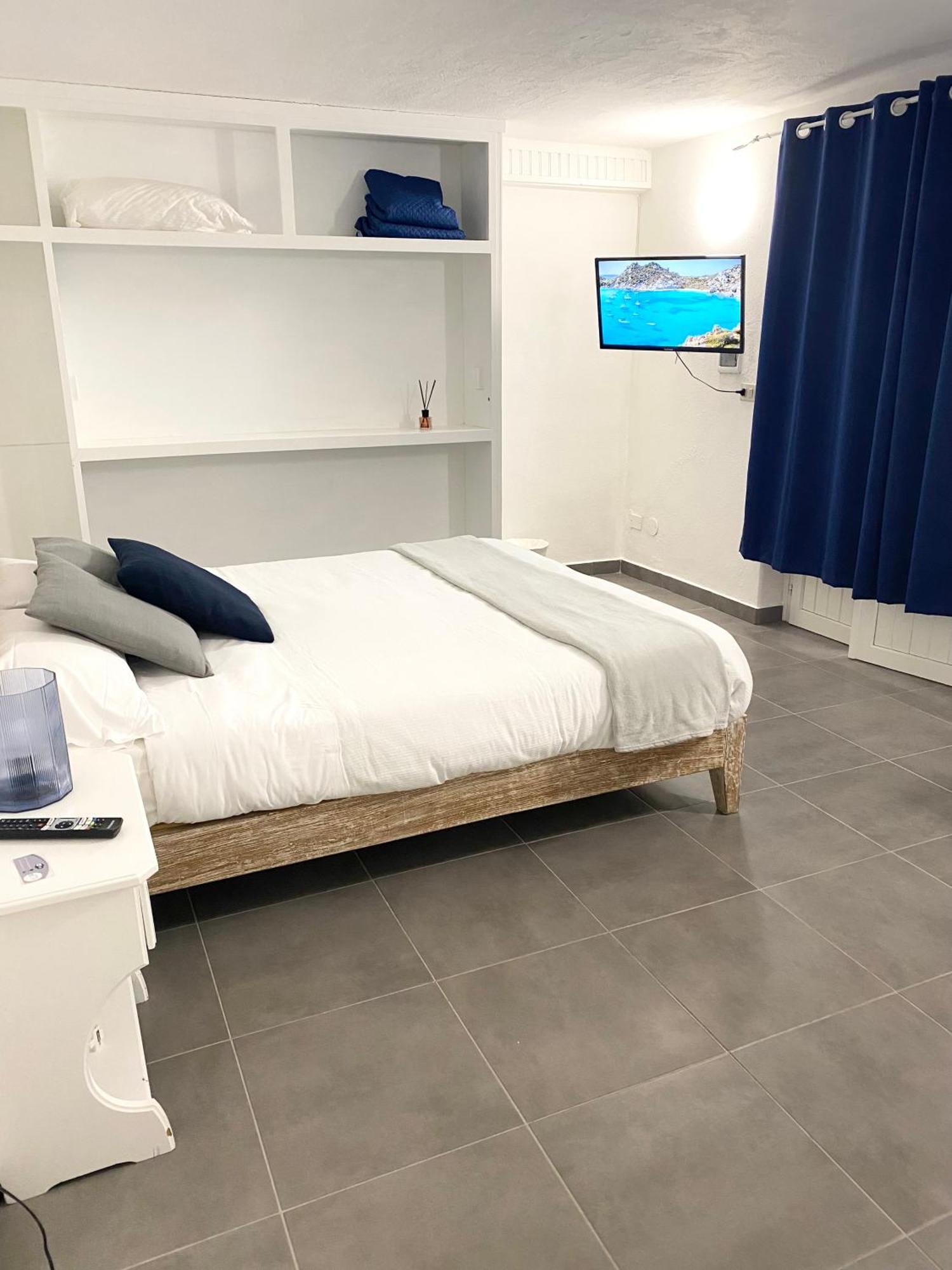Cala Reale Rooms Marinella マリネッラ エクステリア 写真