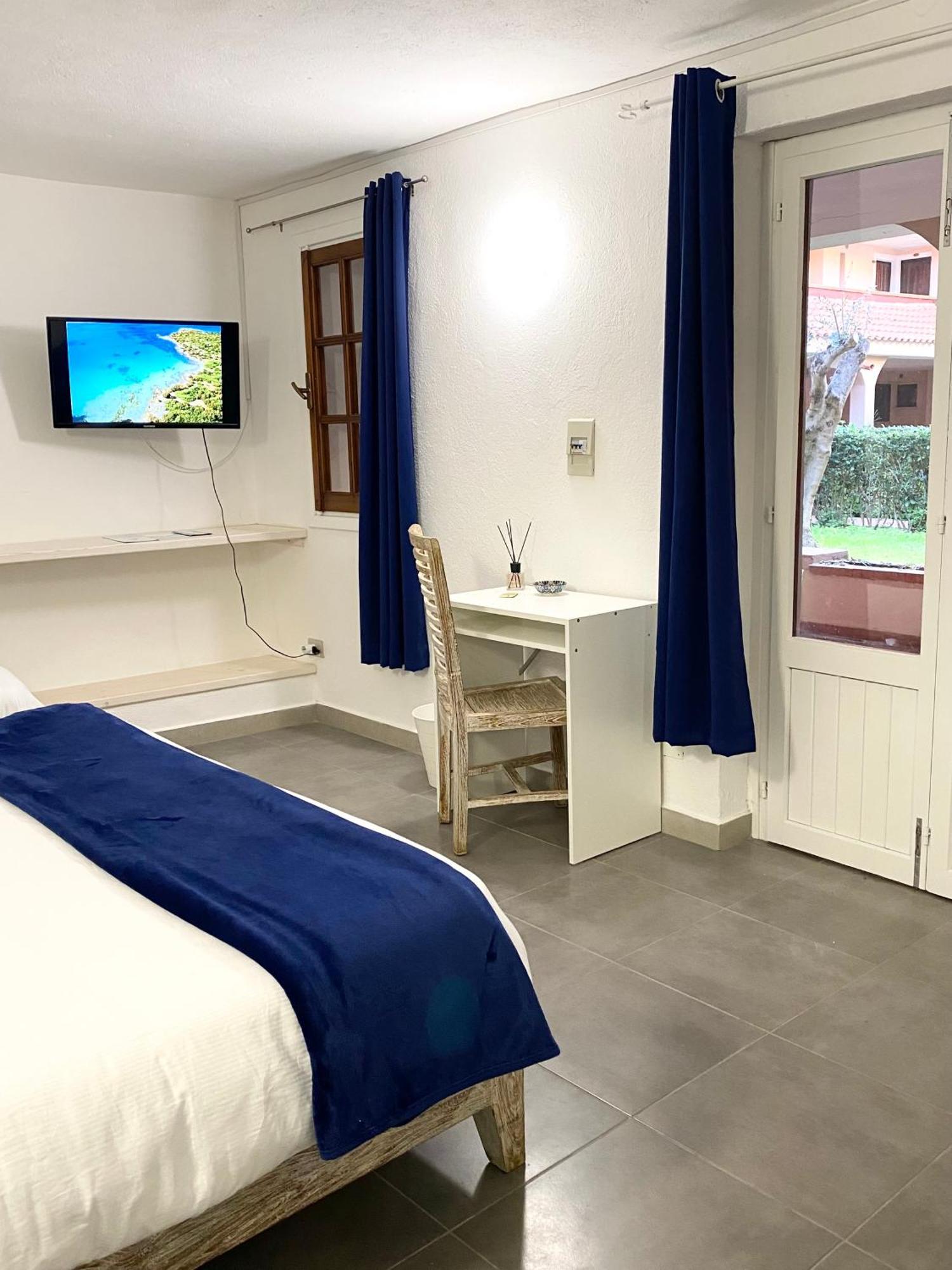 Cala Reale Rooms Marinella マリネッラ エクステリア 写真