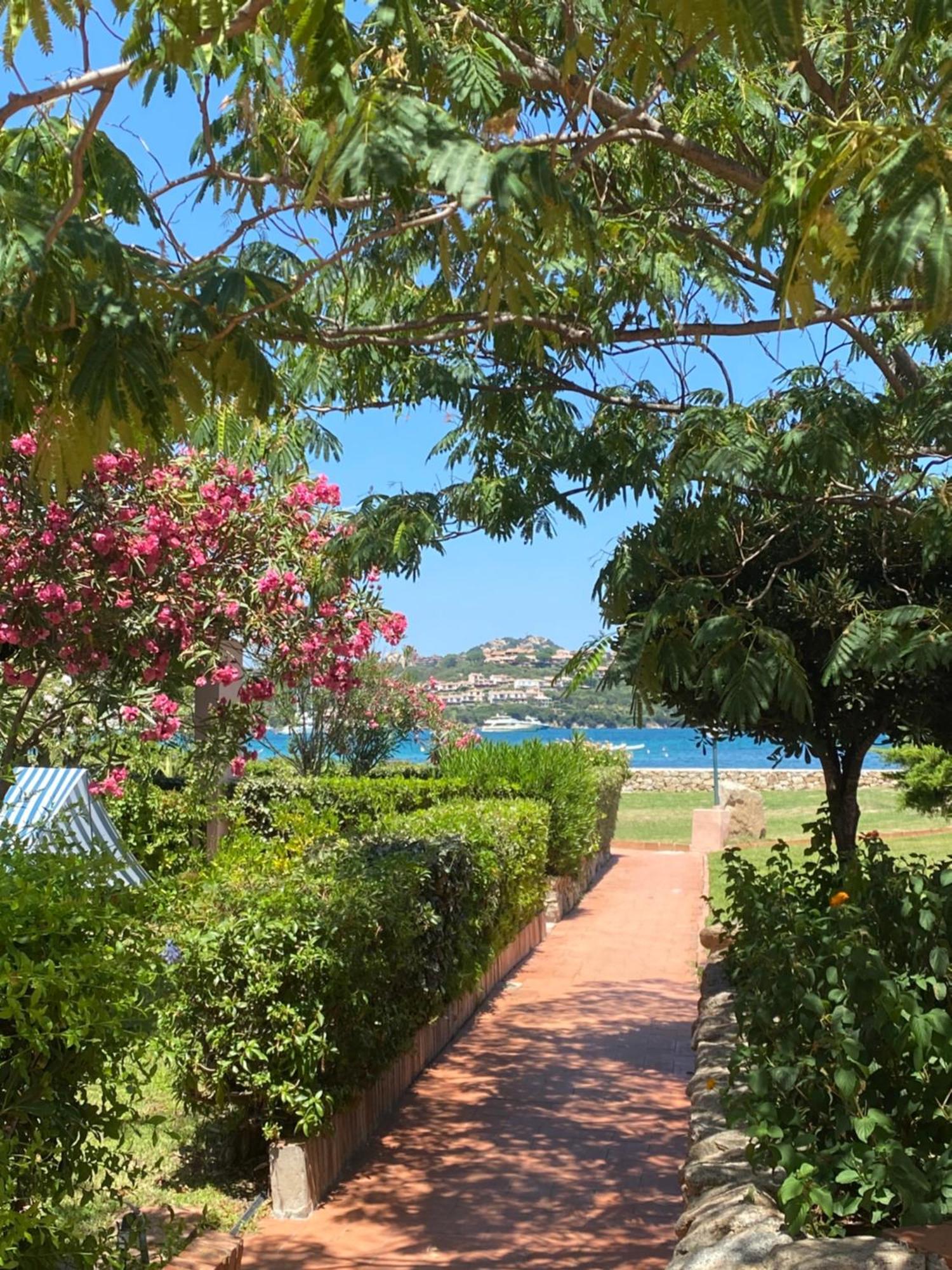 Cala Reale Rooms Marinella マリネッラ エクステリア 写真